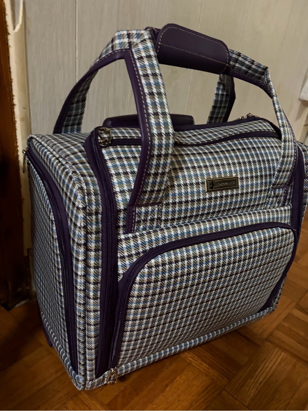 London Fog Plaid Train Case with Deep Purple Trim Softside 15-Inch Un